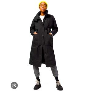 Lululemon Pure Puff Long Jacket in Black, Size 4. BNWT